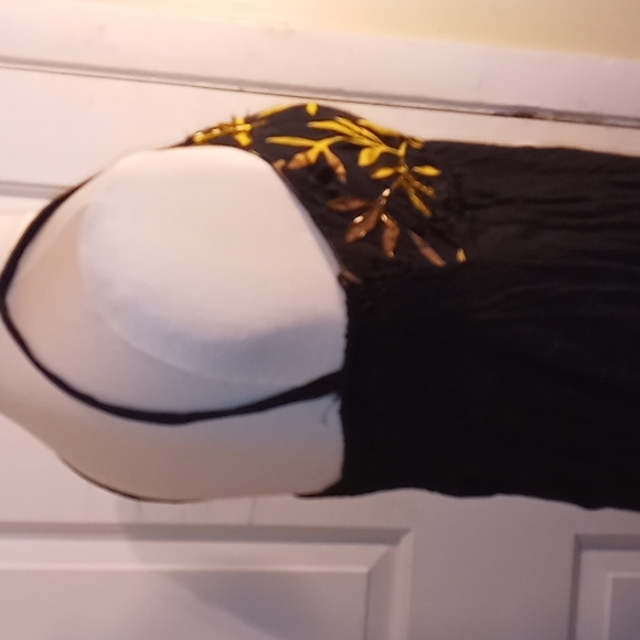 Bali Dress - Picture 5 of 11